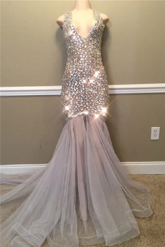 Sparkling Crystal Straps Chic V-neck Prom Dresses Open Back Fit and Flare Alluring Evening Gowns